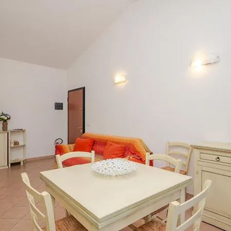 Апартаменты Trilocale I Graniti San Teodoro