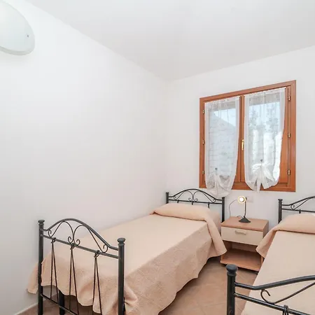 Trilocale I Graniti San Teodoro Апартаменты *