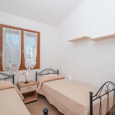 Trilocale I Graniti San Teodoro Апартаменты